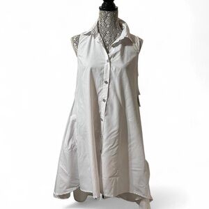 Sleeveless Button-Front Collared Dress white